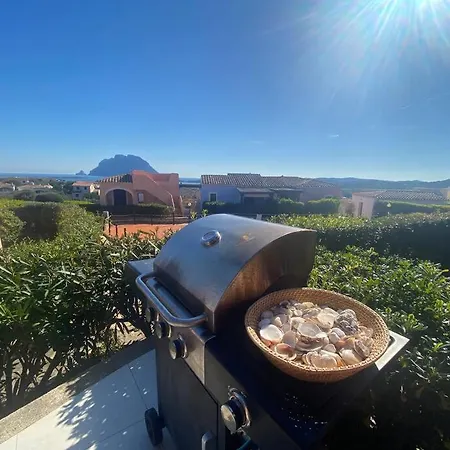Holiday home Girasole, Piscina, Vista Mare, Wifi Porto San Paolo (Sardinia)