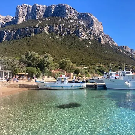 Girasole, Piscina, Vista Mare, Wifi Porto San Paolo (Sardinia)